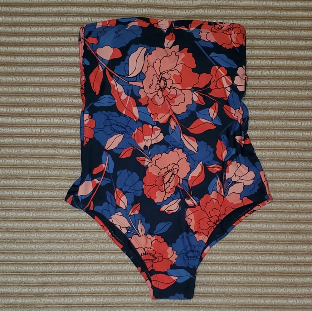 NWT Kona Sol Strapless One Piece Swimsuit Size Medium
